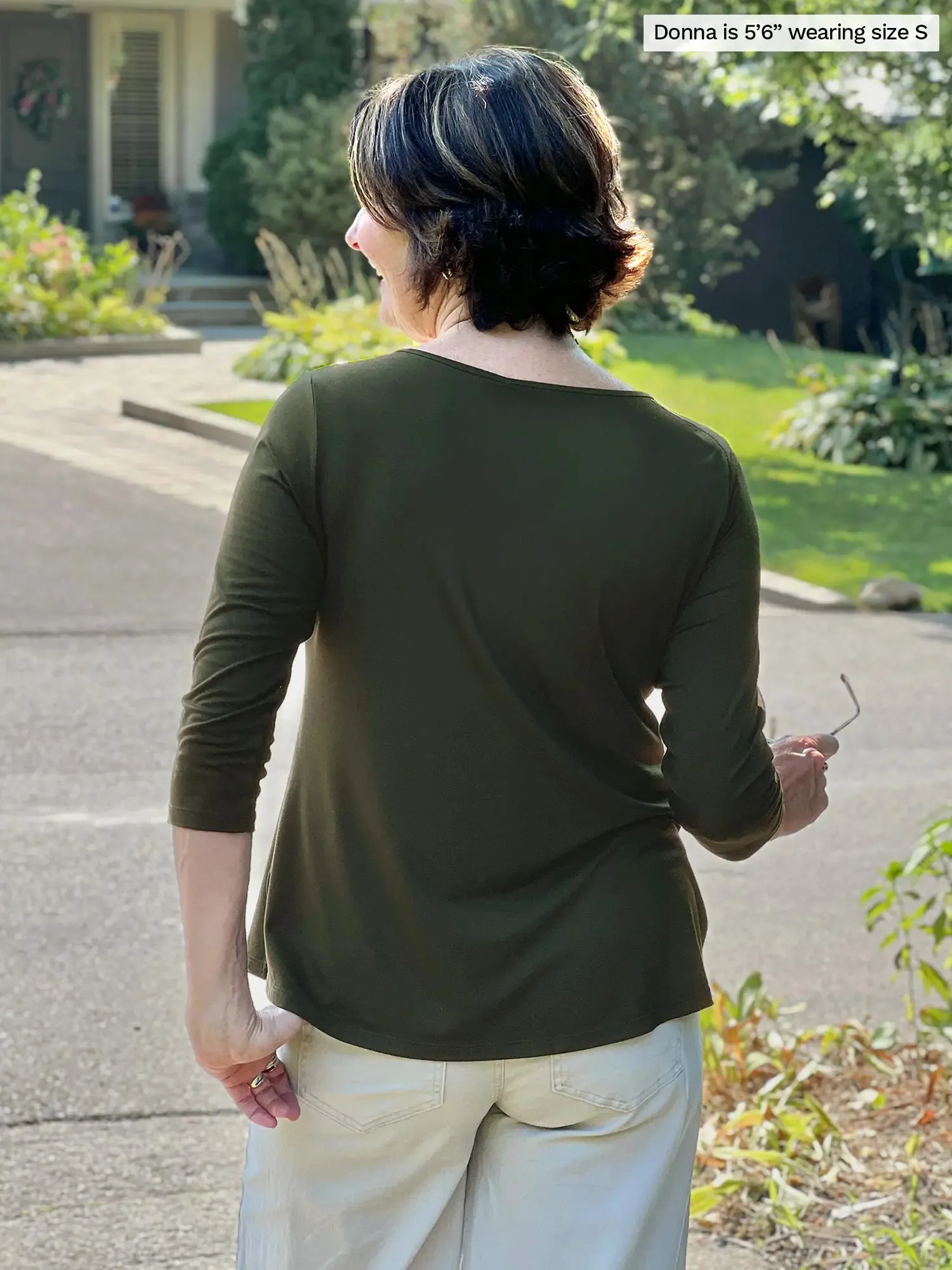 Chris 3/4 sleeve scoop neck top