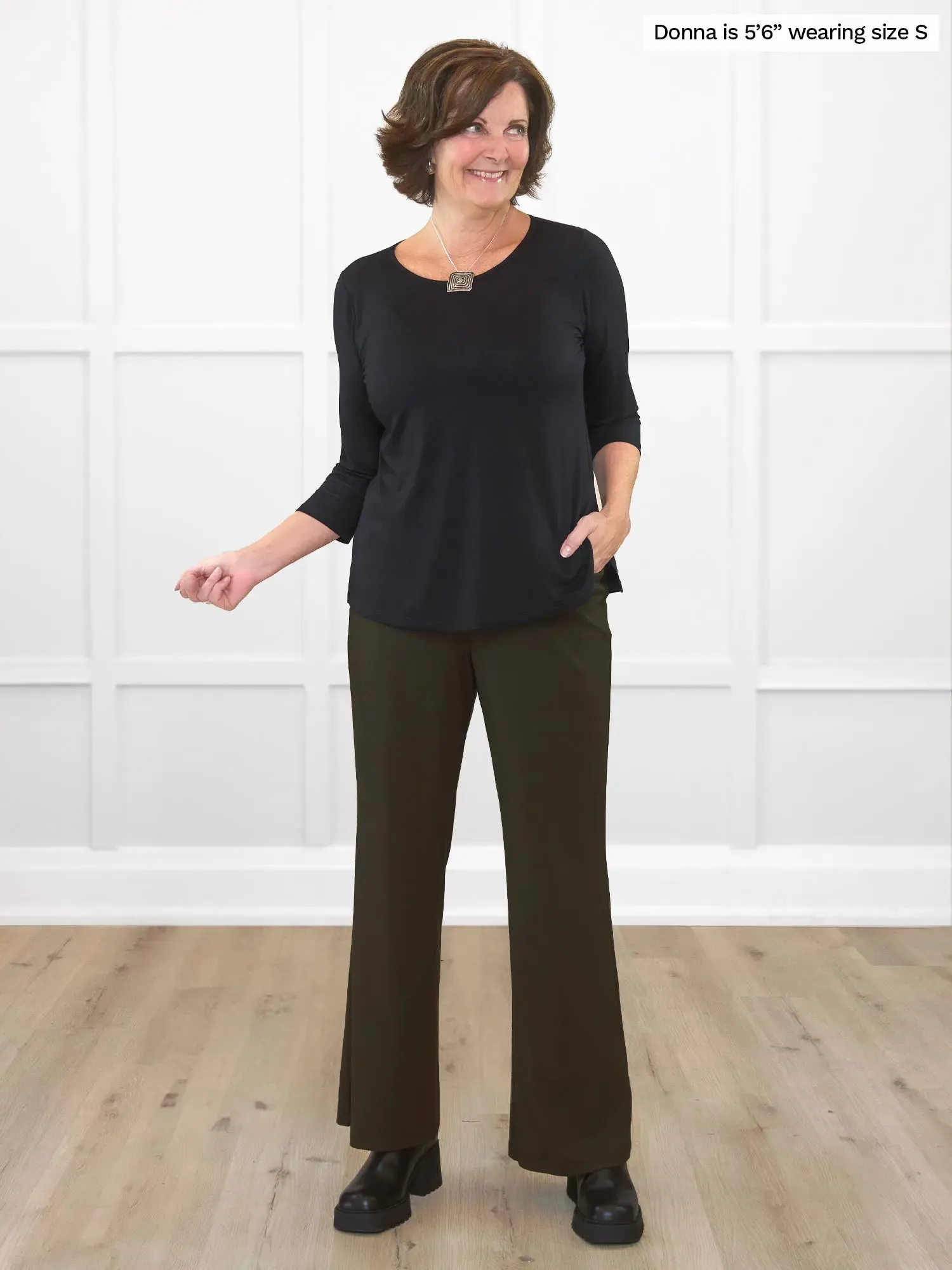 Chris 3/4 sleeve scoop neck top