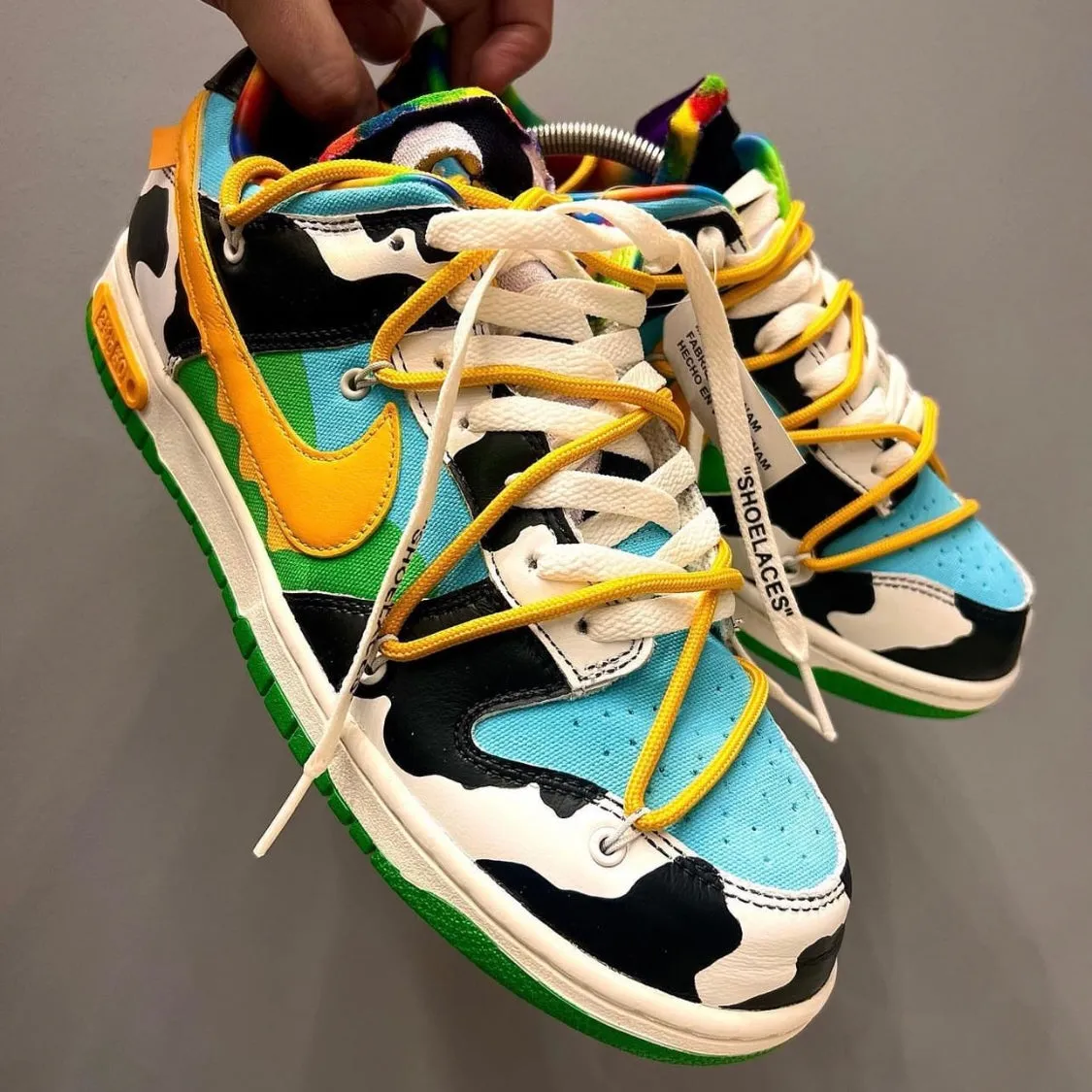SNEAKER FULL CUSTOM SERVICE <br> WITH RETURN SHIPPING <br> PRICE - £600